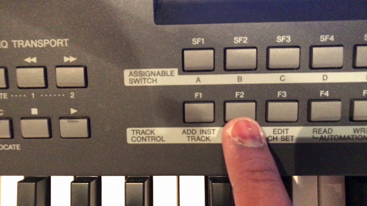 How to install a Mutec FMC06 flash board and load sounds on Yamaha MOXF