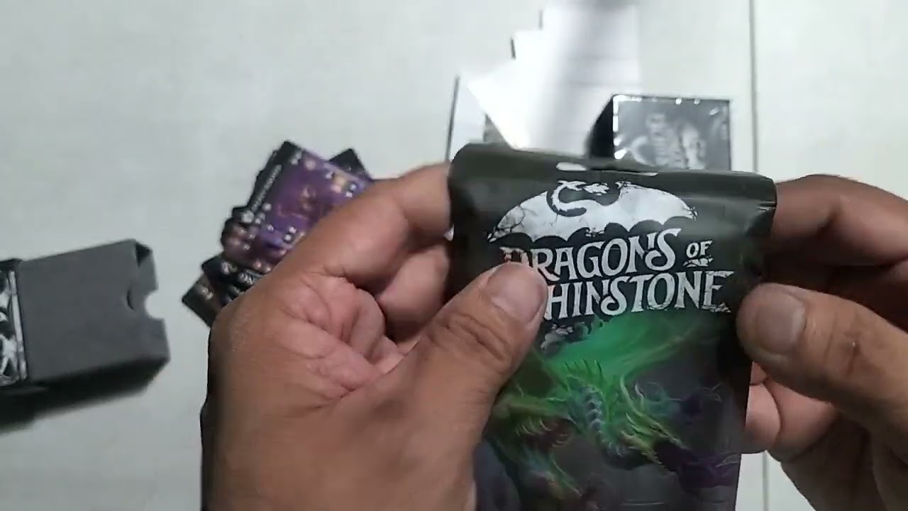Dragons of Etchinstone   Unboxing