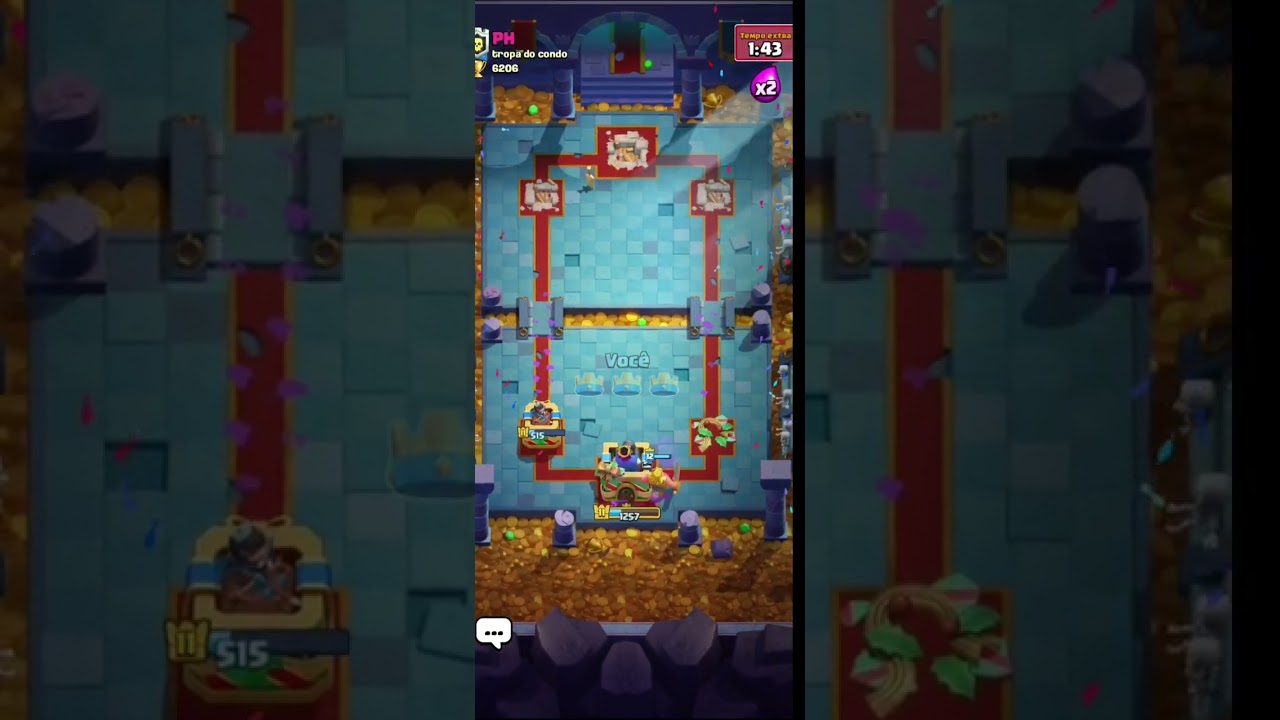 Jogando clash royale