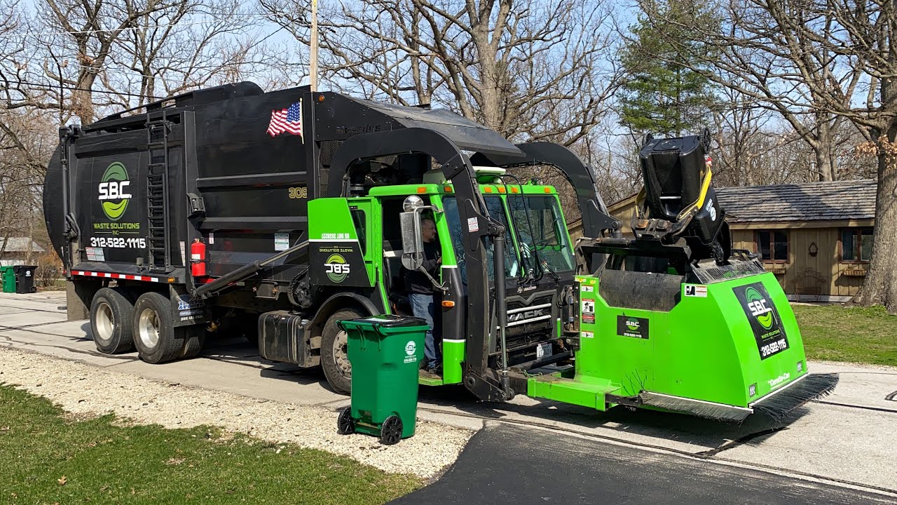 SBC Waste Solutions Mack LEU McNeilus Atlantic Curotto Can Garbage Truck