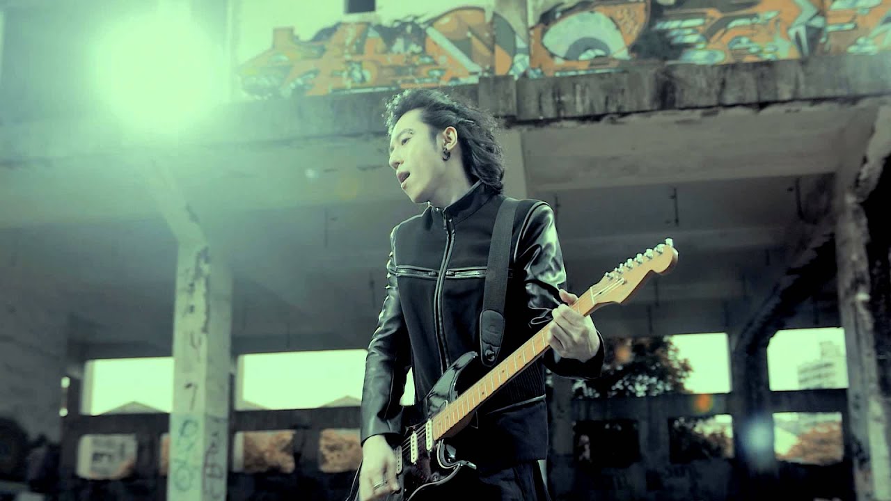 GJ 蔣卓嘉 - 《潛意識沈默》官方完整版MV - 緯來戲劇台「2013麻辣一班」片頭曲