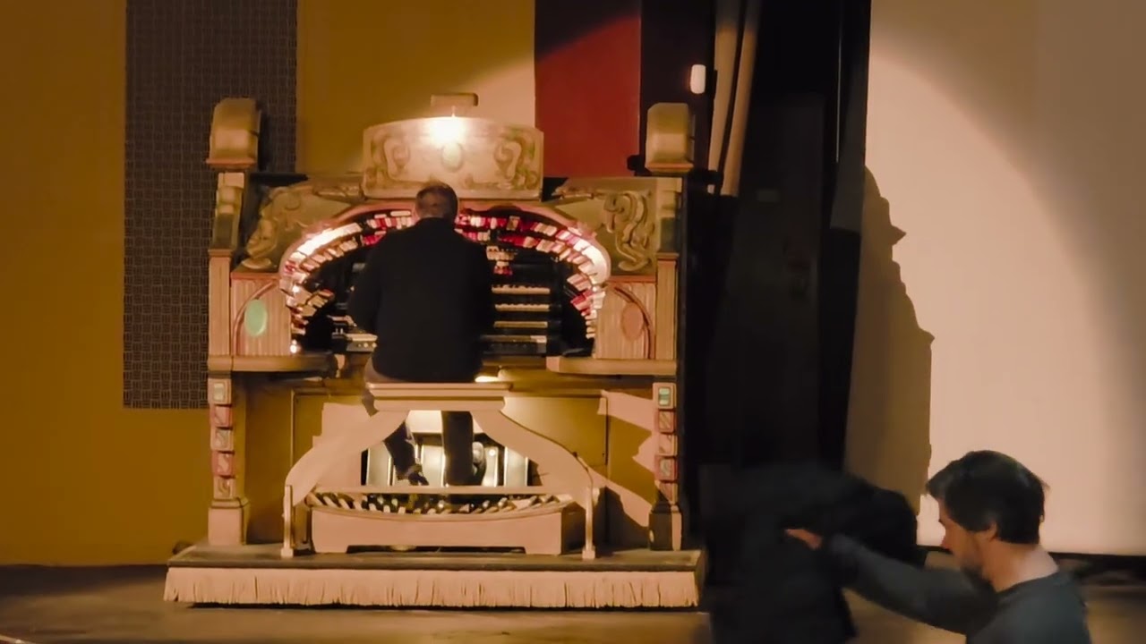 Detroit Senate Theater 2/14/2026 Lance Luce performs on Mighty Wurlitzer organ