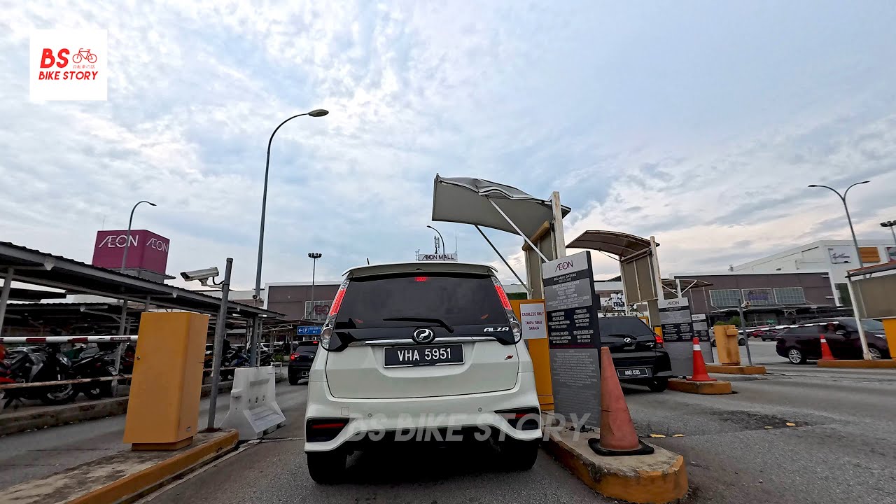 GAMUDA LUGE GARDENS 4K Car Drive to AEON MALL Rawang