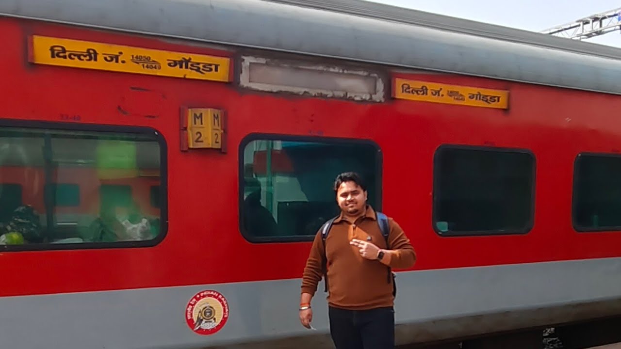 Madhupur jn to delhi jn train no 14049 full train journey 🚂 #travel  #trainjourney