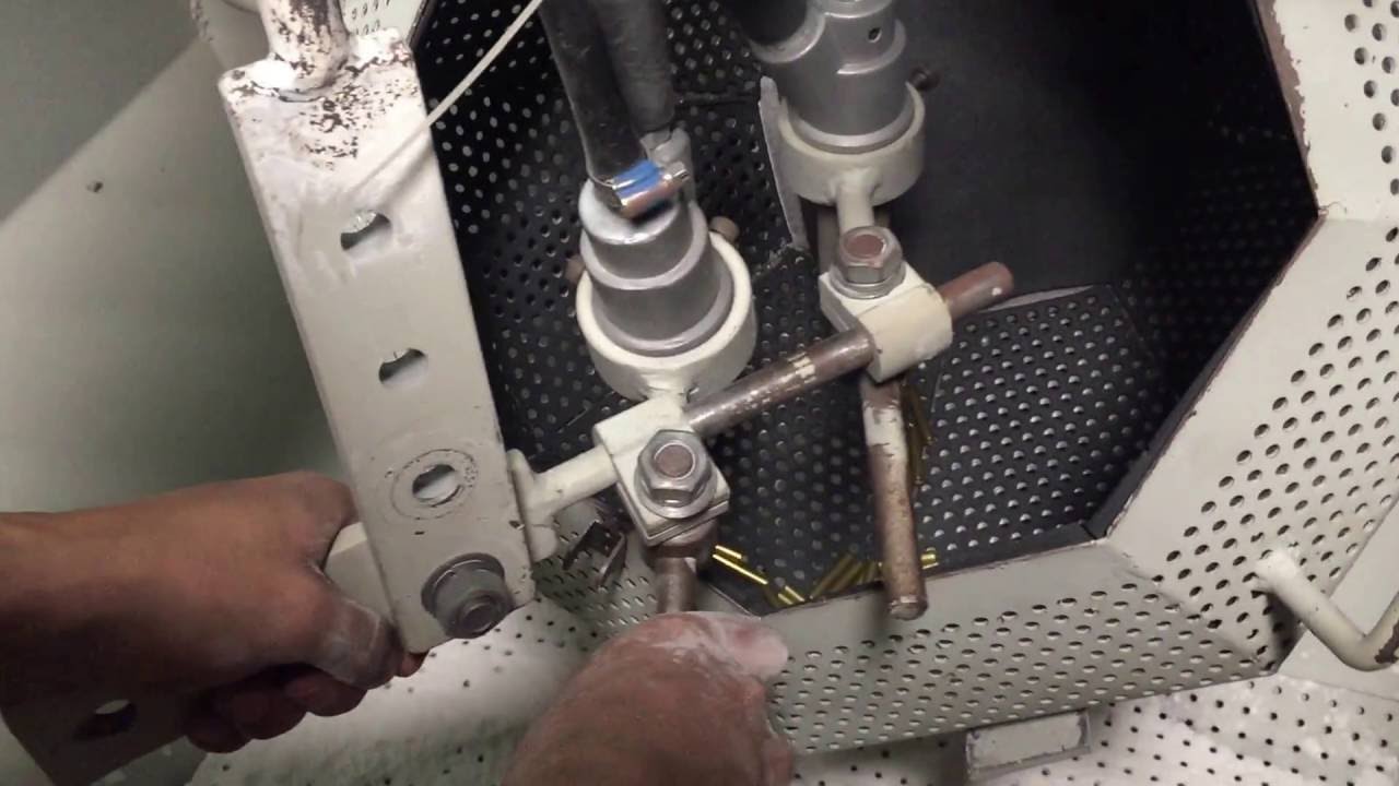 Rotary drum sand blasting machine