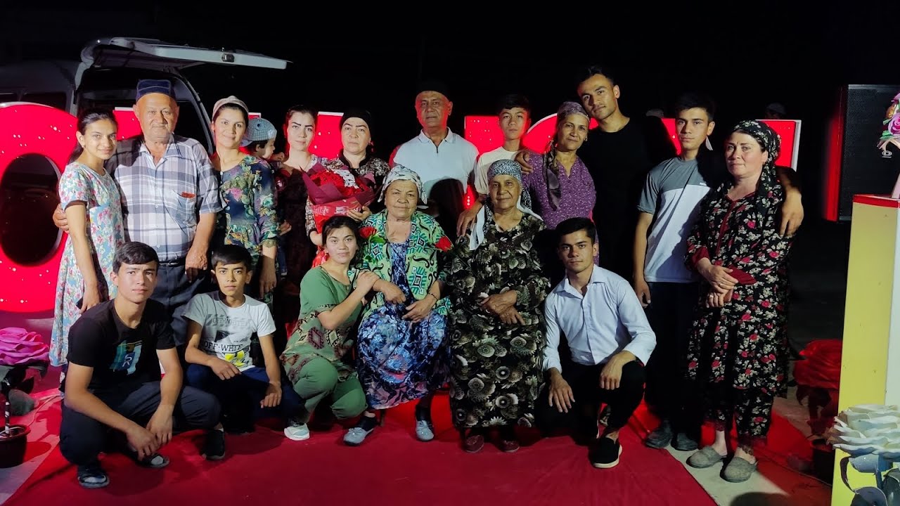 Davlatbek Onasini tugʻilgan kunida hammani yigʻlatib yubordi Shoh dizayn
