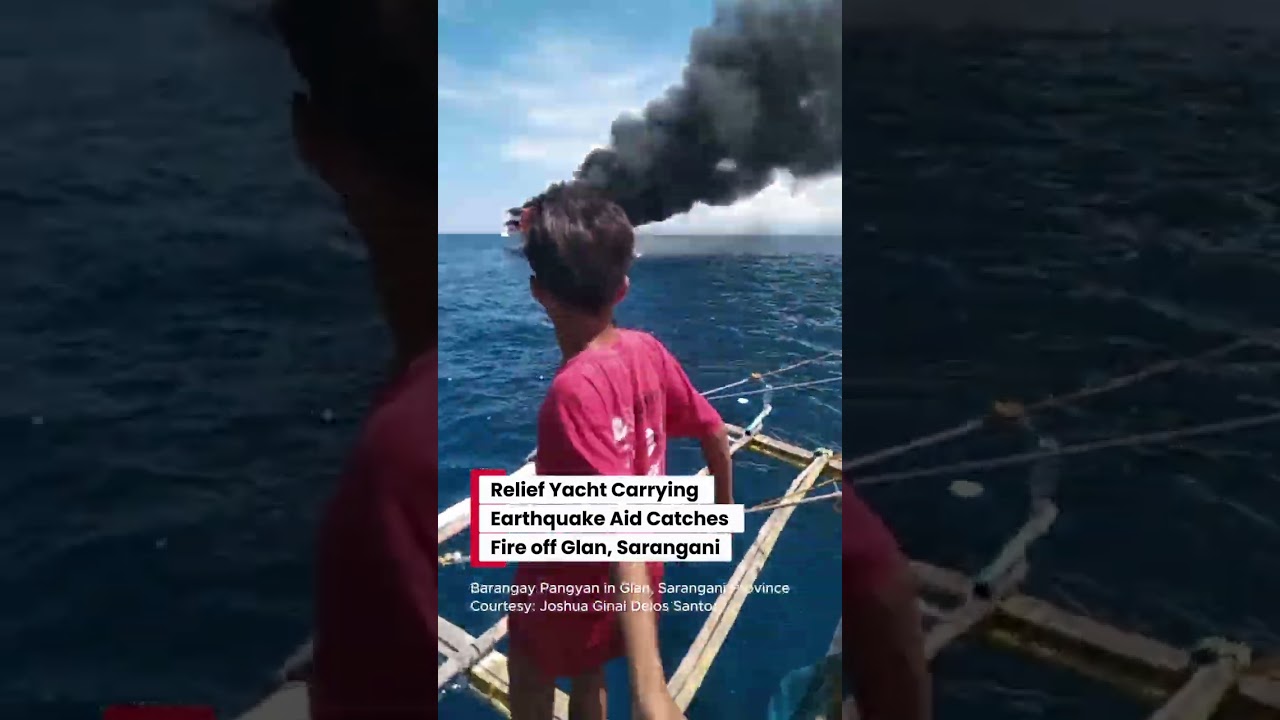 Судно с гуманитарной помощью, перевозившее пострадавших от землетрясения, загорелось у берегов Гл...