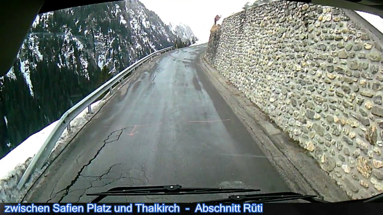 Safiental (CH-Graubünden), Winterzustand Kantonsstrasse