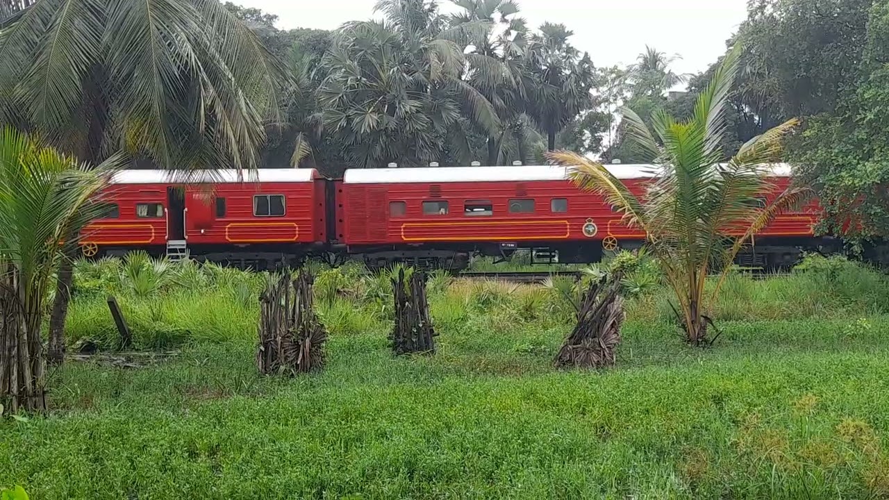 மட்டு நகருக்கு வந்த நீராவி புகையிரதம்