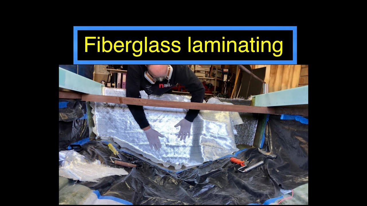 Fiberglass laminating 👌 transom.