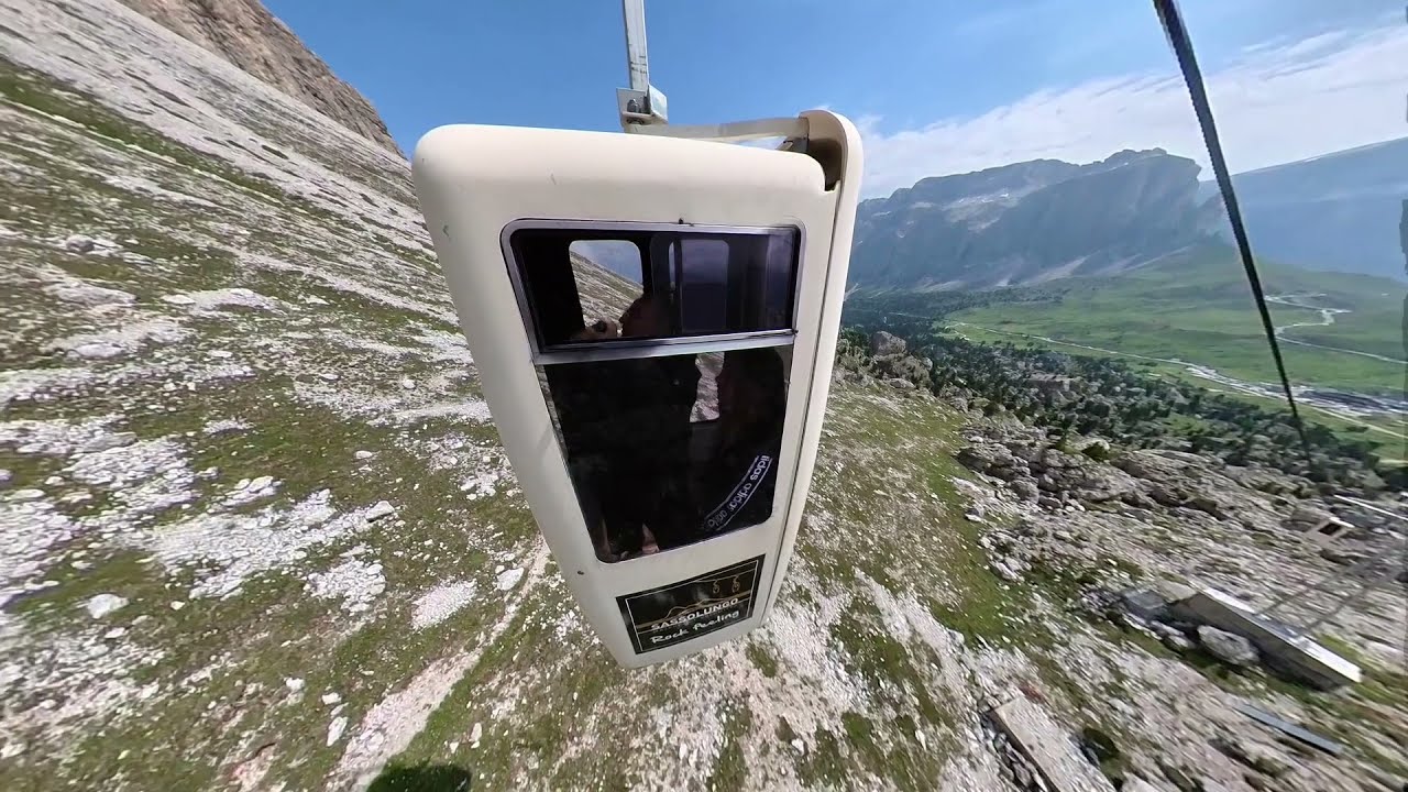 Gondellift Forcella Sassolungo - eine der ungew&ouml;hnlichsten Seilbahnen S&uuml;dtirols