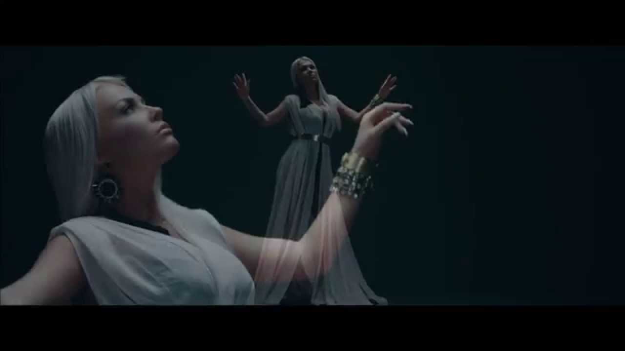 Naya - Μην ακούς κανέναν | Naya - Min akous kanenan - Official Video Clip