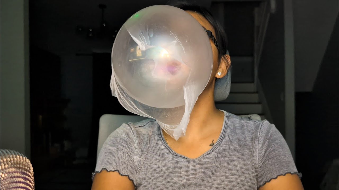 ASMR Typing On Keyboard And Chewing , Blowing Big Bubbles