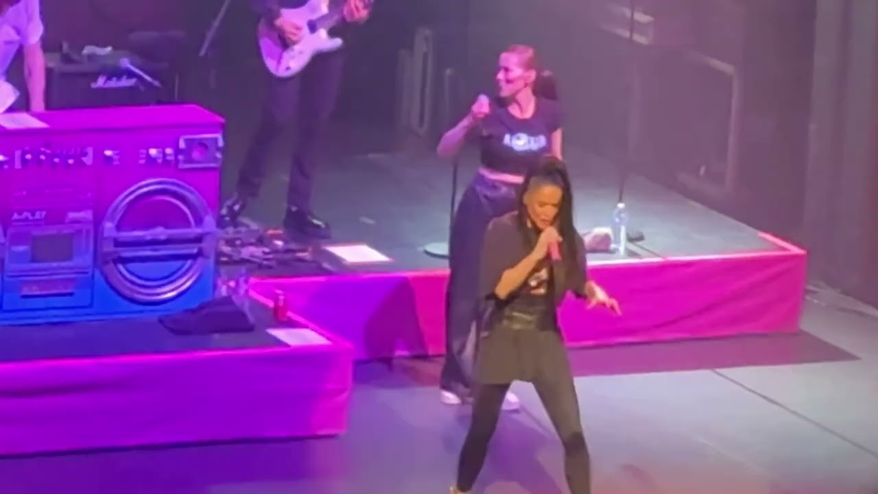 Aqua Concert - Lollipop (Candyman) (Live in Sydney 2024)