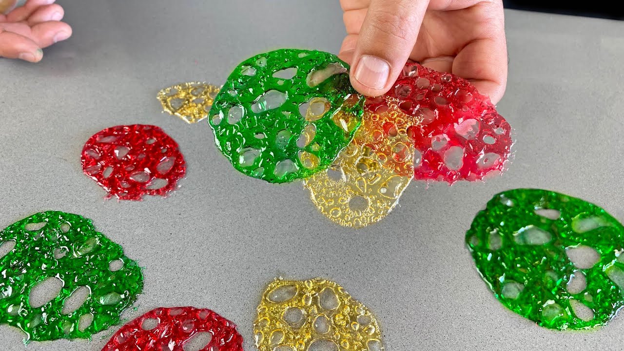 Decoración  con Tuiles de Azúcar Burbuja/ Bubble Sugar Tuile Decorations.