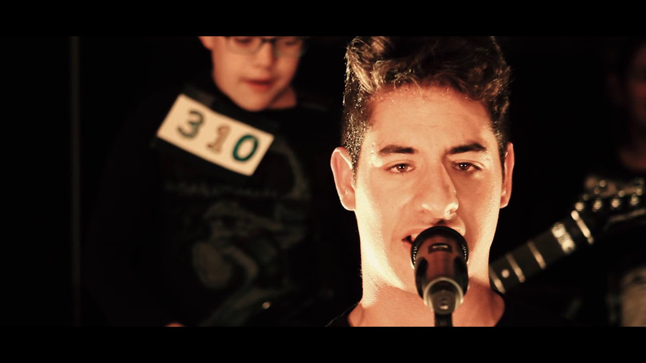 EFFE   Por hacerte reír (Oficial HD)