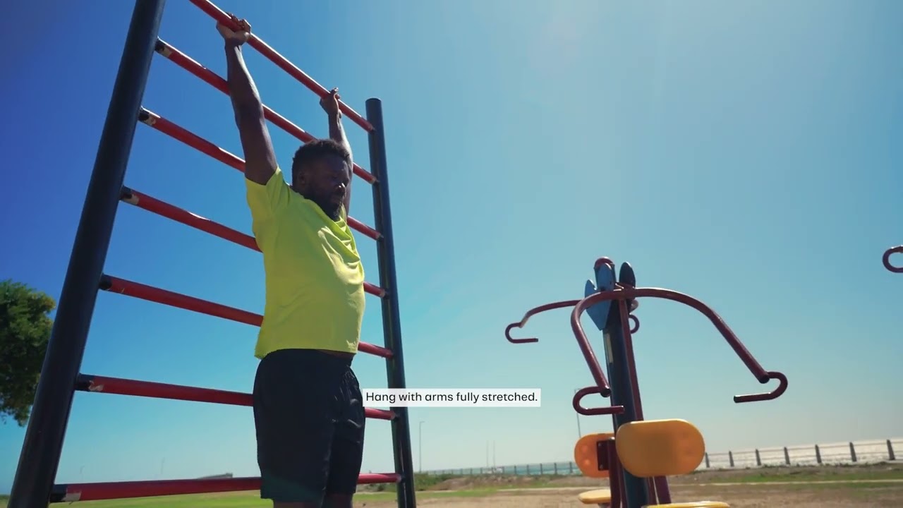 Bodyweight workout at the outdoor gym | CRIVIT