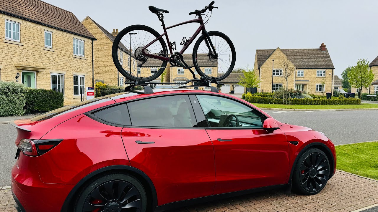 Простой способ установки крепления для велосипедов Thule на багажник на крыше Tesla