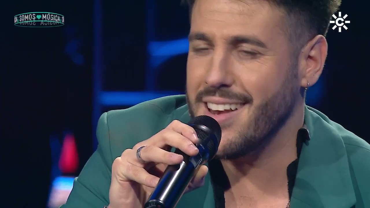 Antonio José canta 'Contigo' en el set íntimo de 'Somos Müsica'