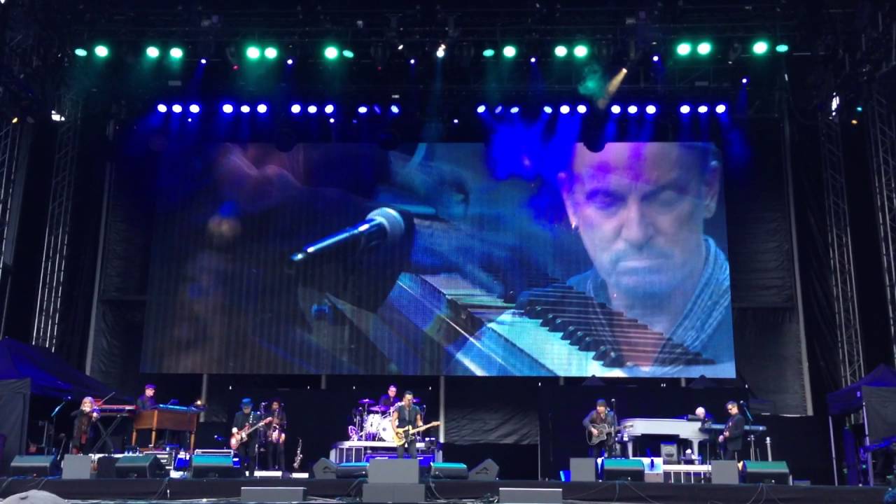 Bruce Springsteen Racing In The Streets 