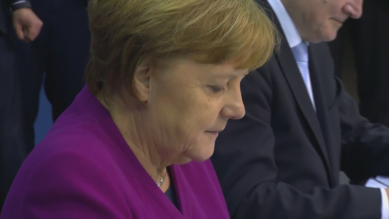 Nach Hessen-Wahl: Merkel gibt Parteivorsitz ab &ndash; und will Kanzlerin bleiben