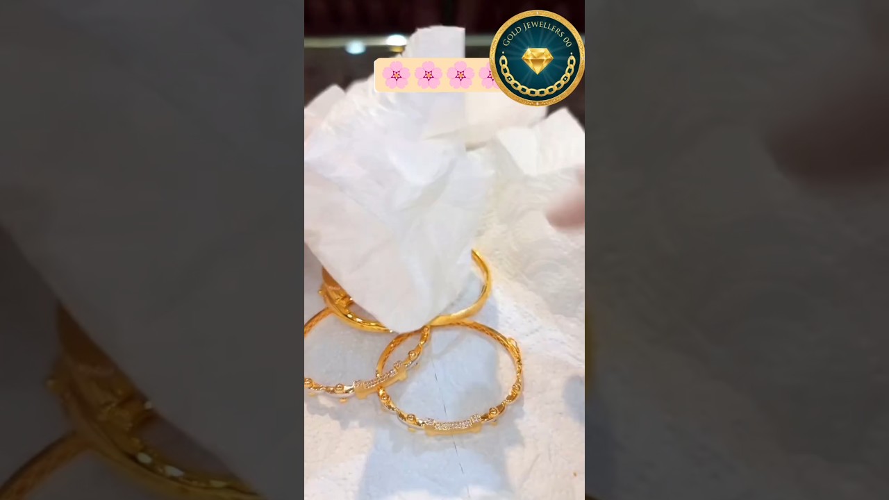 Elegant Daily Wear Gold Bangles #AltınBilezik#G&uuml;nl&uuml;kTakı#GoldBracelets#LuxuryGold#TrendingJewelry