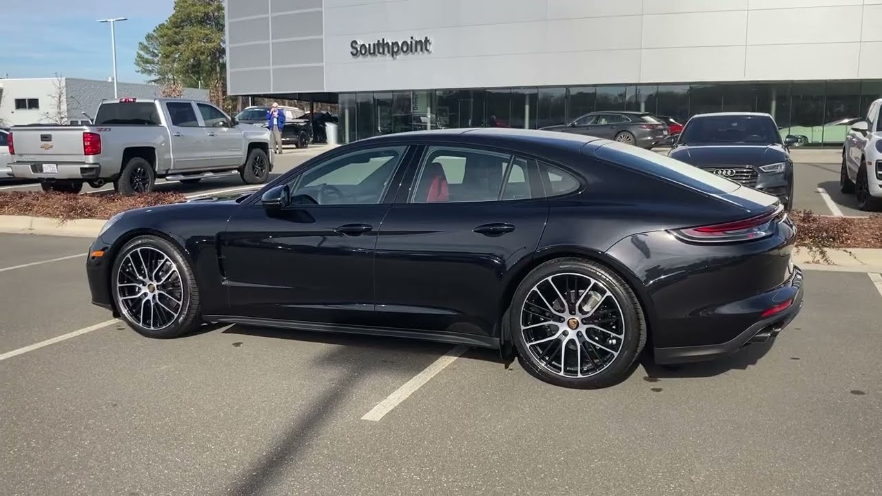 2021 Porsche Panamera 4S. Features & Highlights!