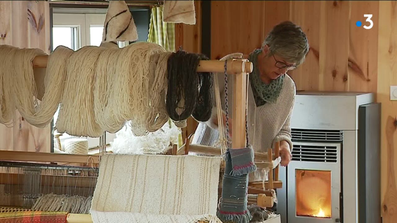 transformation de la laine de mouton à Saint-Sauves d' Auvergne