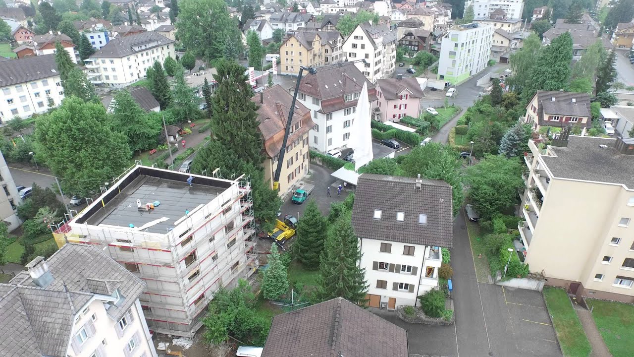 Massholzbau: Magni Kran