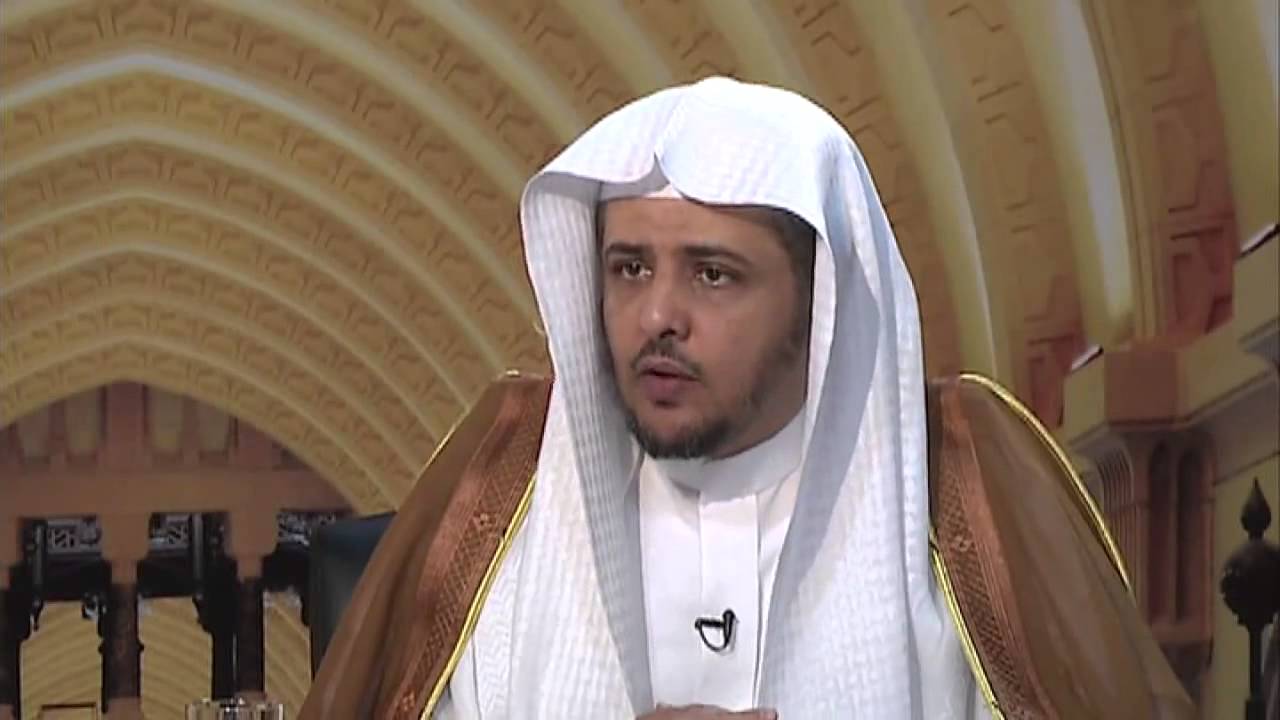 حكم اصطحاب الأطفال للمسجد وهل يقطع الطفل الصف ؟