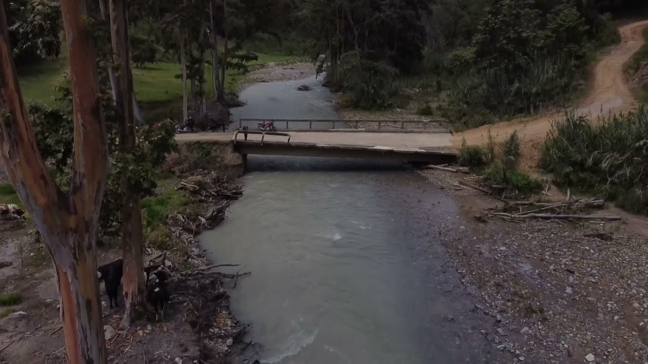 De NEBAJ hacia lo profundo de sus tierras MOTO AVENTURA POR QUICHE.