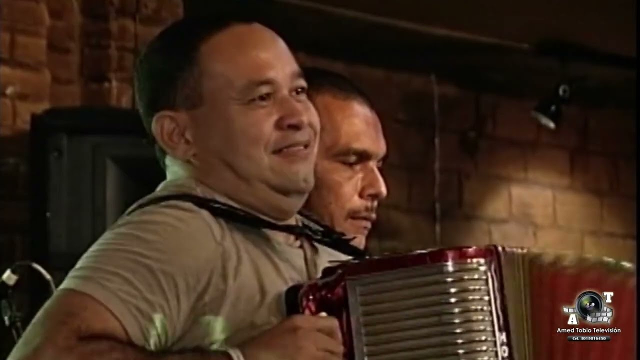 EL AMANECIDO JOACO PERTUZ Y HORACIO ESCORCIA EN CHANPAGNE VALLENATO BARRANQUILLA