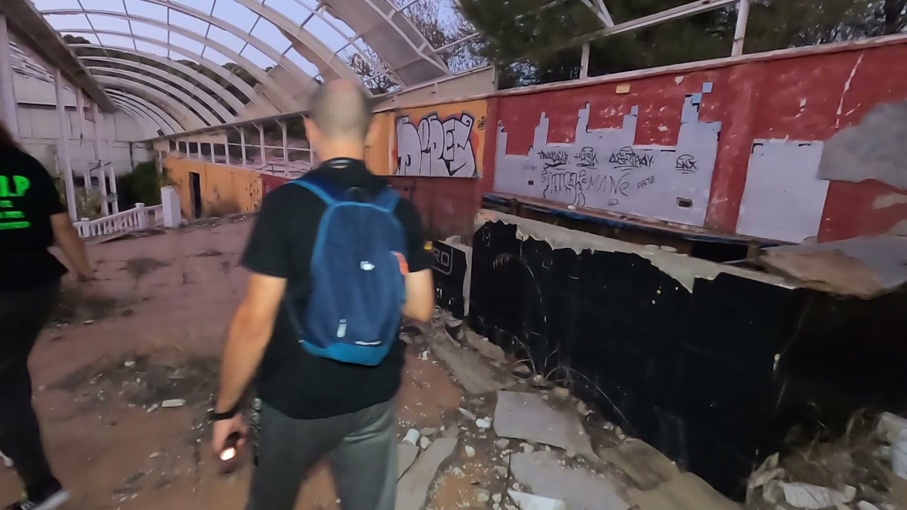 Este es el estado de la DISCOTECA CARACHO en 2021 *ABANDONADA*