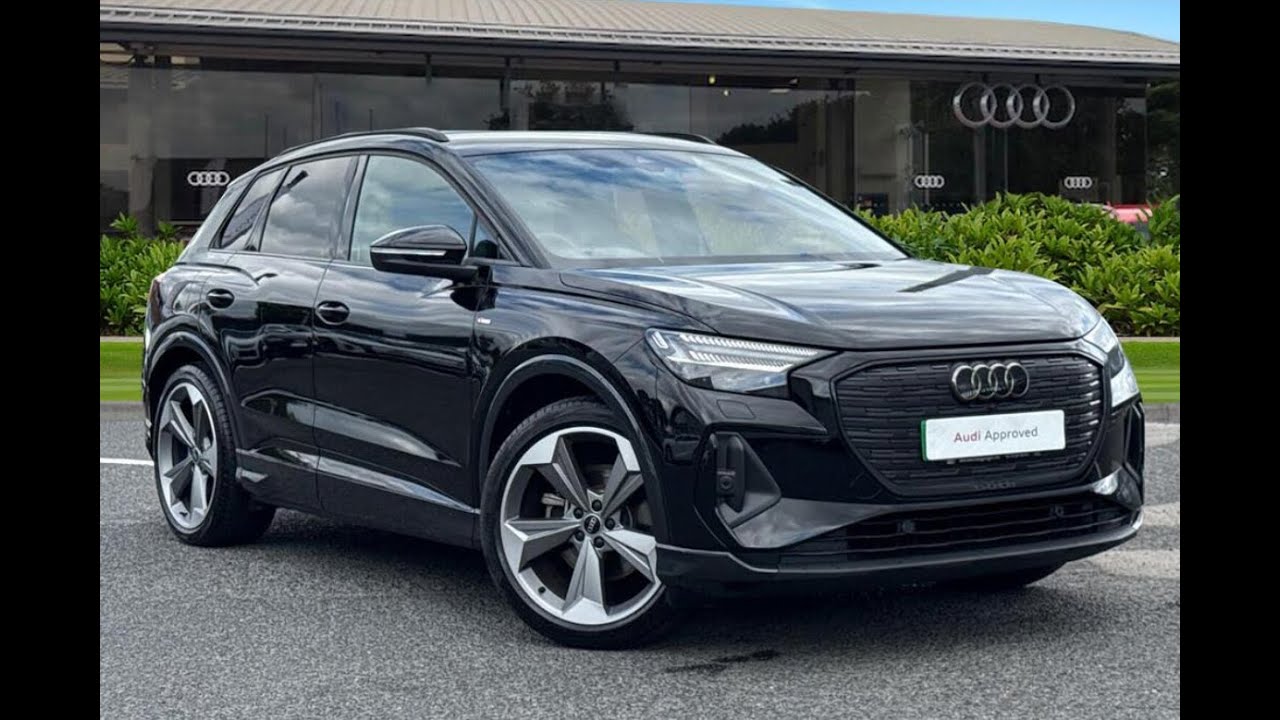 Approved Used Audi Q4 Black Edition 35 e-tron 125,00 kW in Mythos Black - KW74GGU