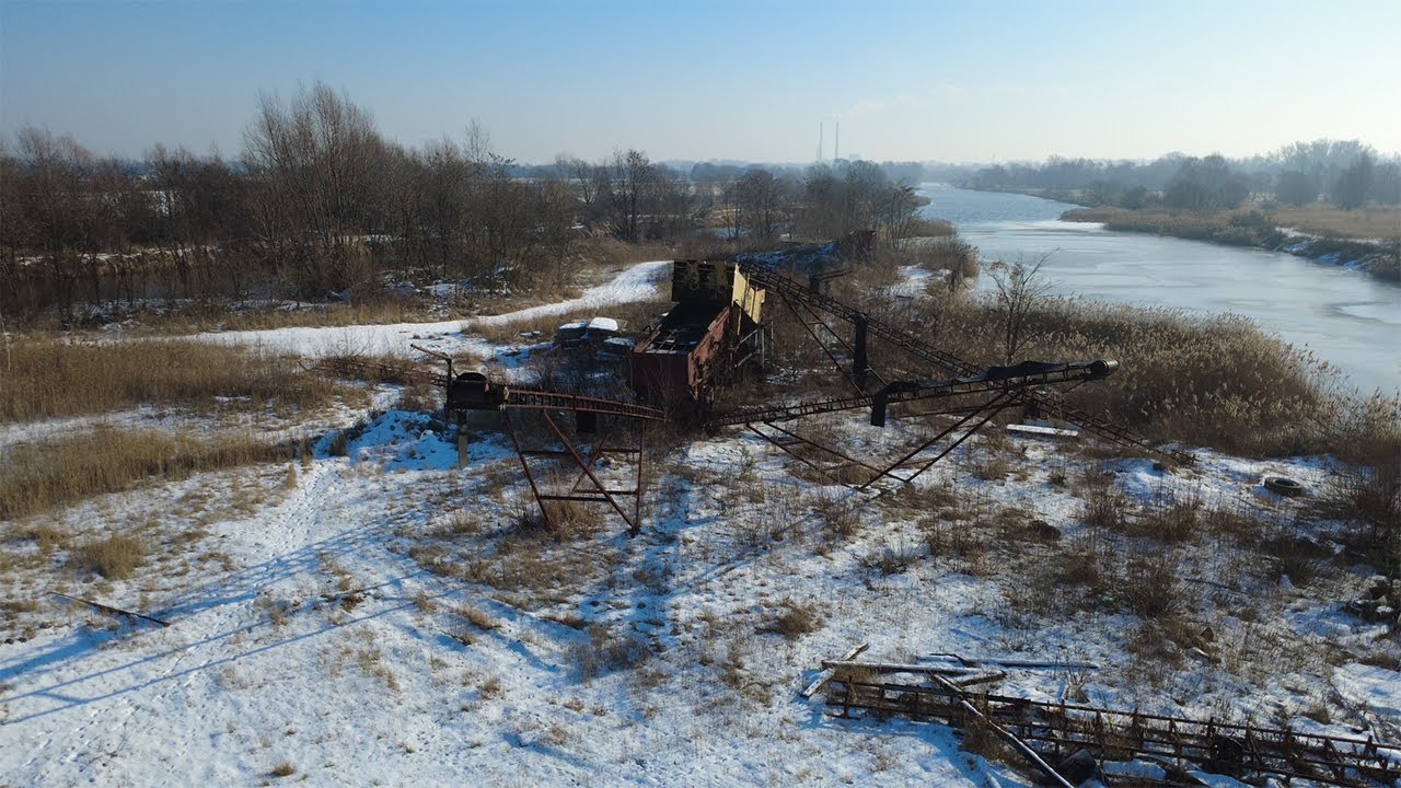 Relikty przemysłu nad Wisłą – opuszczona żwirownia Broszkowice