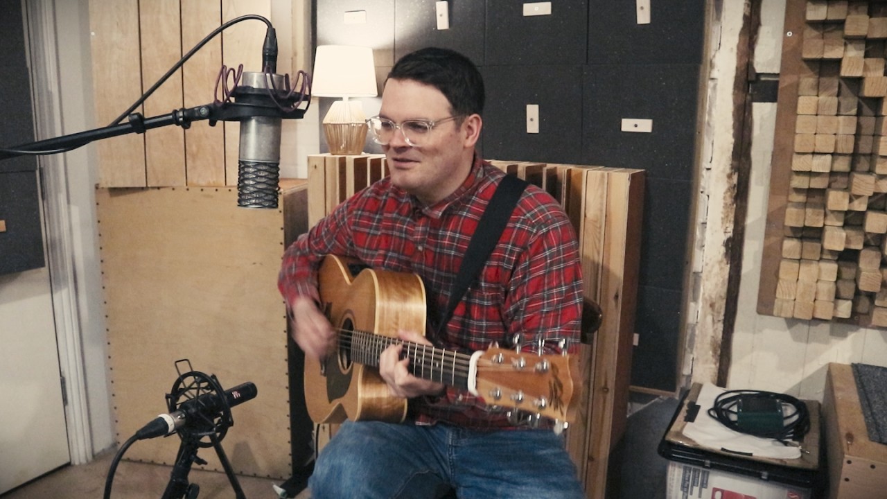 Harry Quinn - Escape Key (live studio performance)