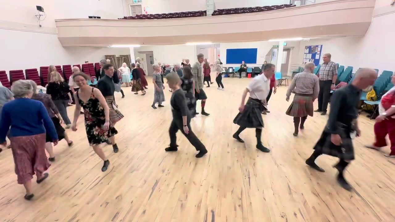Mairi’s Wedding Scottish Country Dance