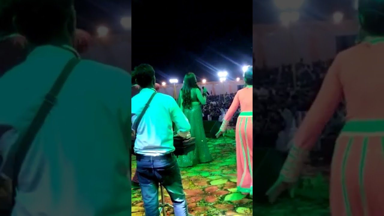 Akshara Singh Raebareli mein pahli bar performance karti hui