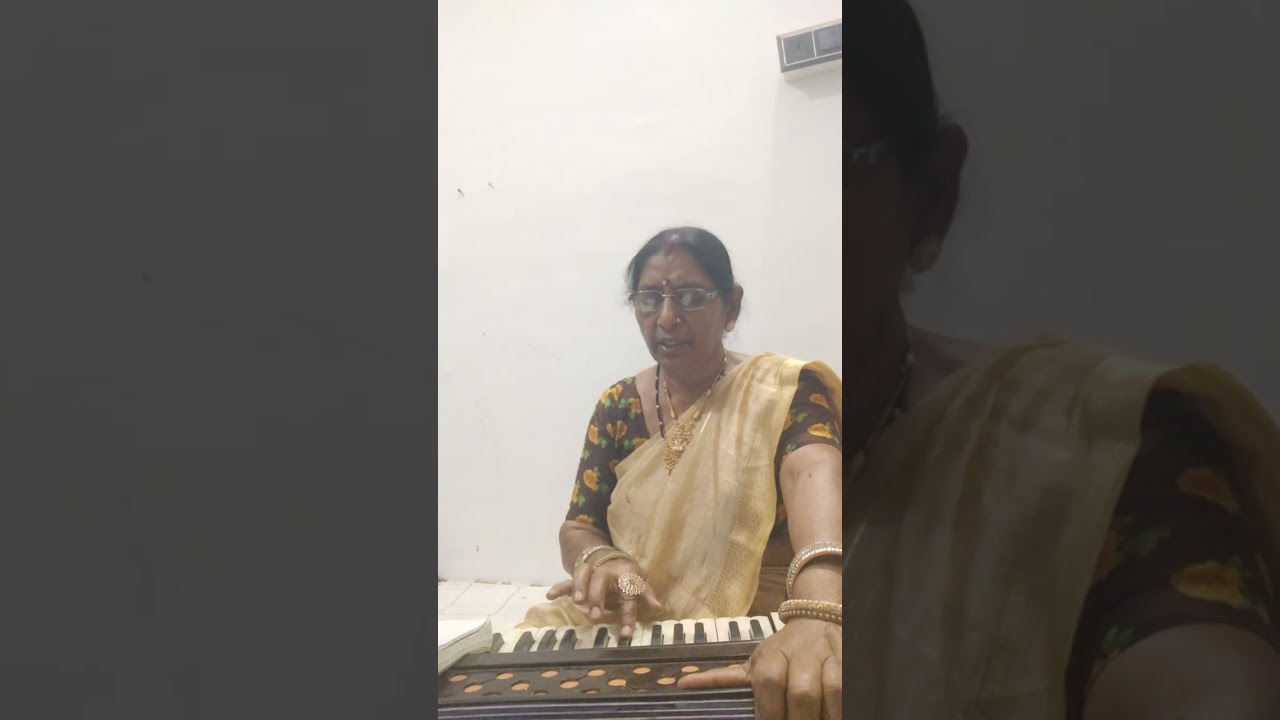 भजन।चली जा रही है उमर धीरे-धीरे।