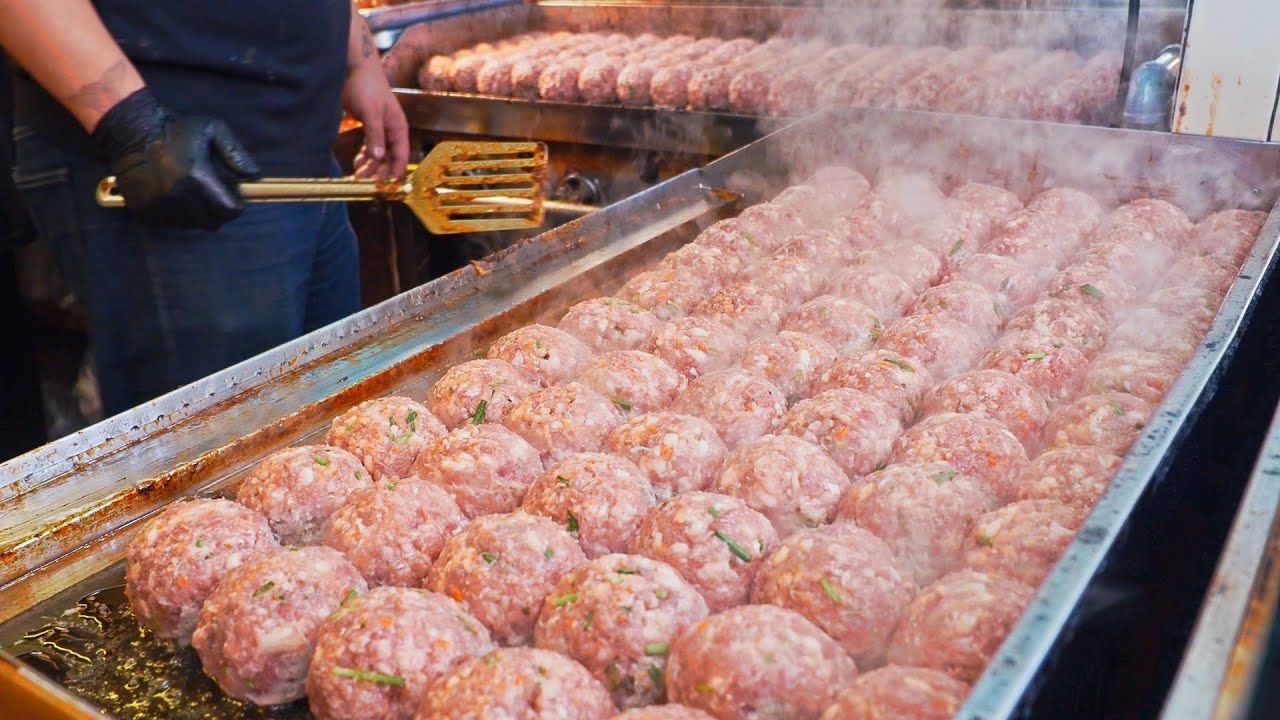 Вкусно! Популярные жареные фрикадельки на местном рынке, 2000 продаж в день