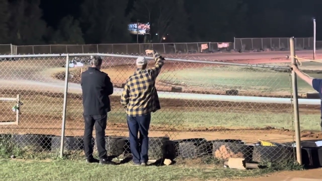 Brought a knife to a gun fight. 😂 ole flat head limited did pretty good against some fast karts.