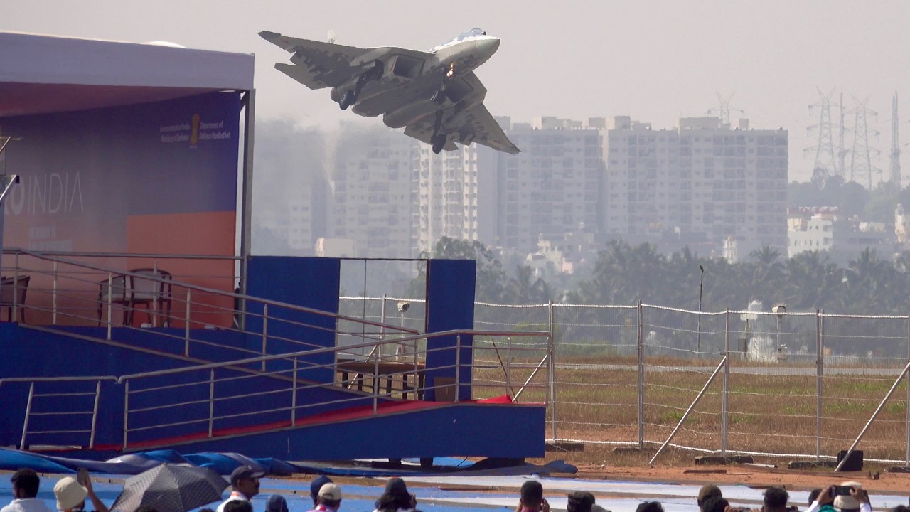 【Aero India 2025】Впечатляющий показательный полёт российского Су-57