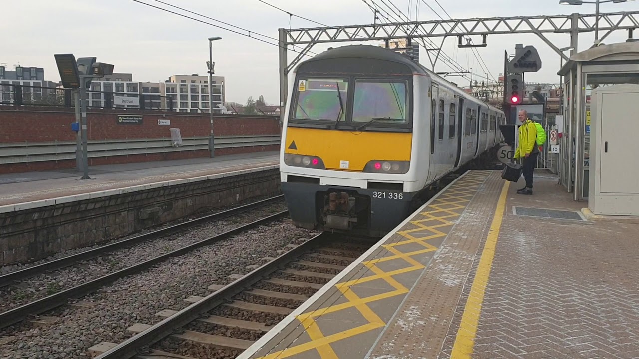 Rush Hour Trains at Stratford, 18/04/2019