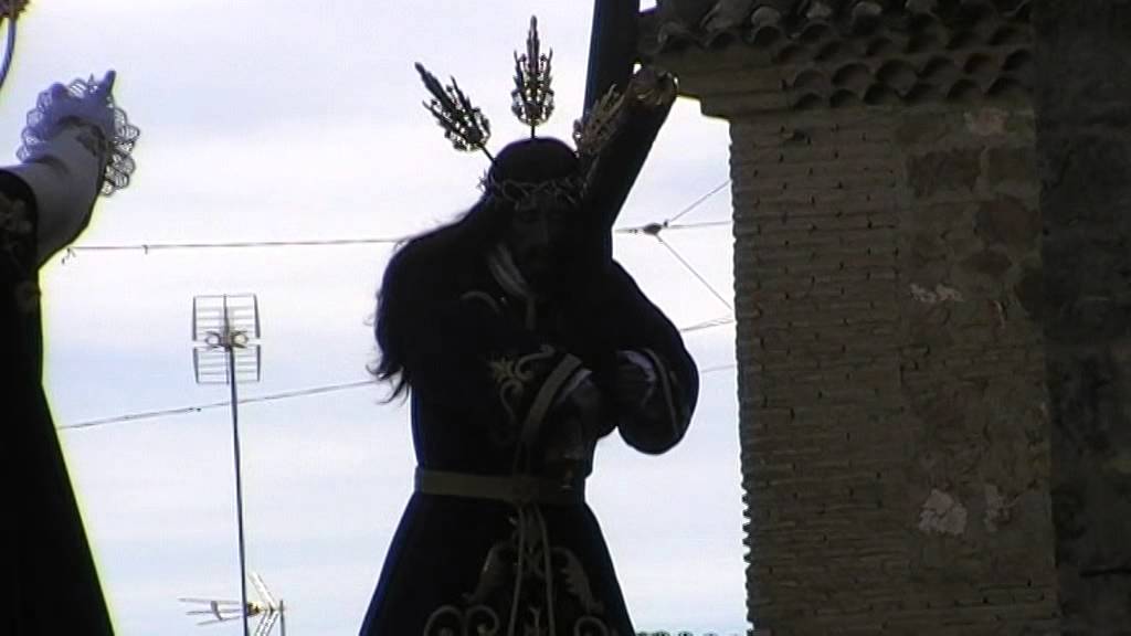 Nazareno del bonillo mueve su brazo