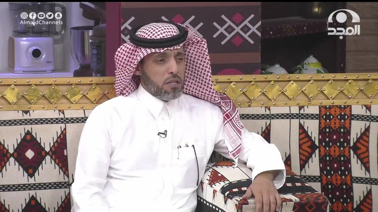 شاف أهل الديرة يصلون للاستسقاء فقال ربي ما هو رازقكم أبد ويوم تعجبوا صدمهم بالسبب |عبدالرحمن الدعيلج