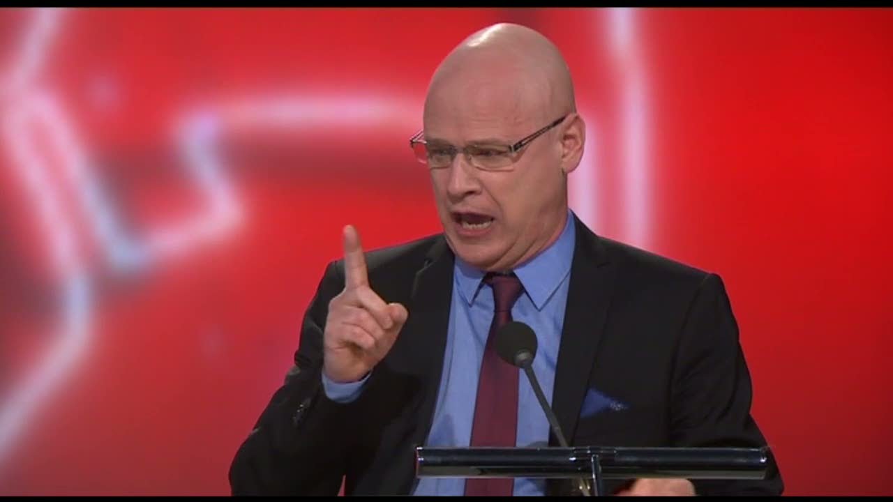 H&ouml;g Robert Gustafsson sp&aring;rar ur rej&auml;lt - Parlamentet (TV4)
