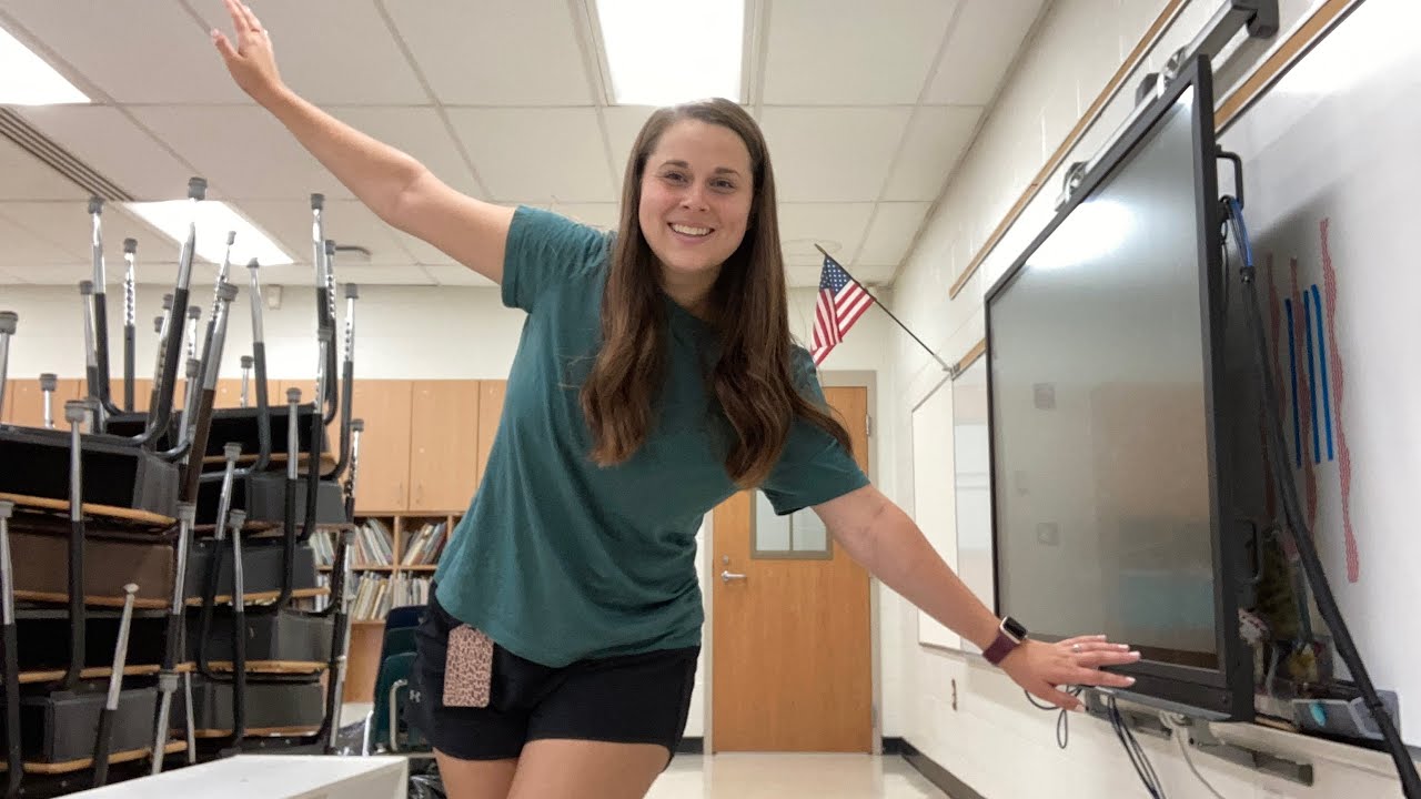 CLASSROOM SET UP DAY ONE // Third grade 2022-2023