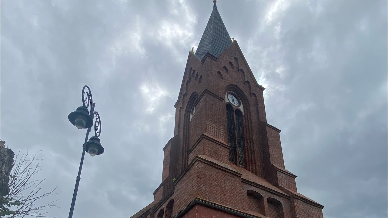 Mariä Himmelfahrt Kirche Neuwarp (Nowe Warpno) Glockenspiel (mit klang-Beschriftung)