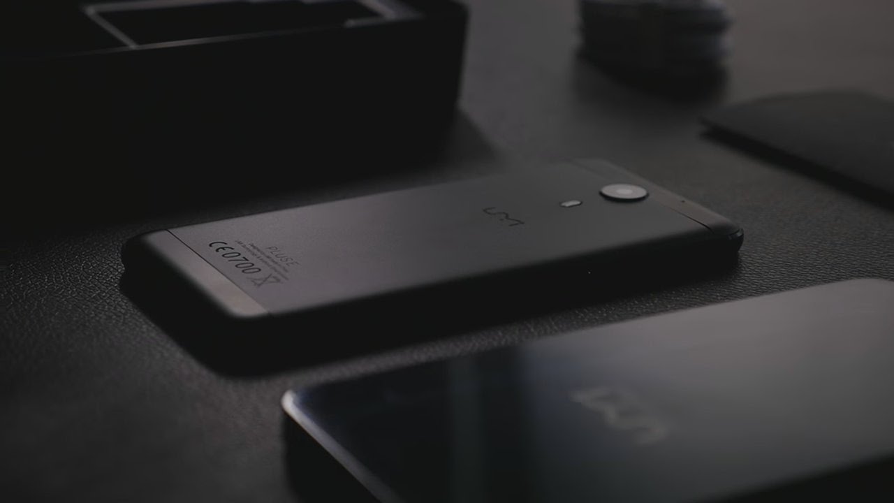 UMI Plus E Official unboxing  Helio P20 2.3Ghz 6GB RAM 64GB ROM 4000mAh
