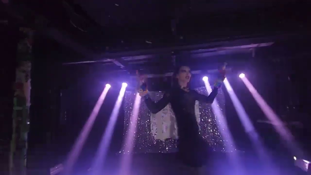 6ARELYHUMAN TAKES MY ANGEL DUST PLUSHIE & PERFORMS FASTER N' HARDER (LIVE in Seattle - 10/5/24)